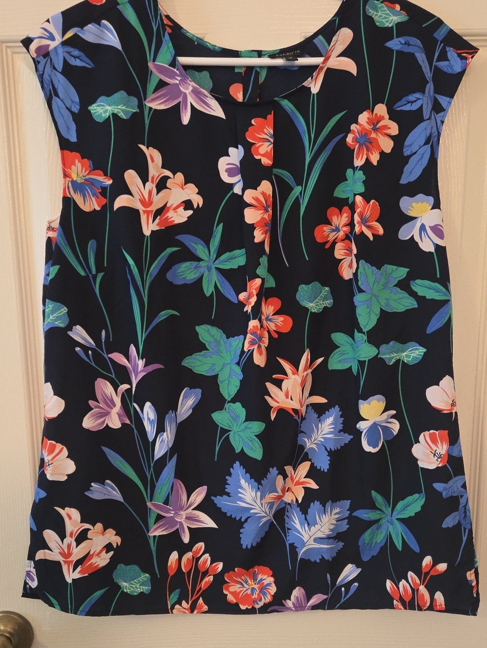 Talbots Black Floral Cap-Sleeve Shirt Multicolor Blooms Size 13